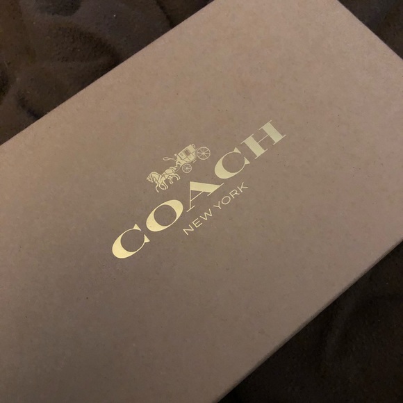 FLASH SALE!! NWT Coach adorable wristlet with charms!! Price FIRM - Picture 4 of 5